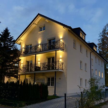 Yuva Homes Am Kurpark Бад-Верисхофен Экстерьер фото